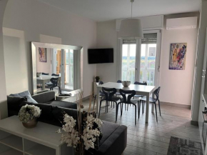 Appartamento panoramico vicino a fiere e stadio Milano